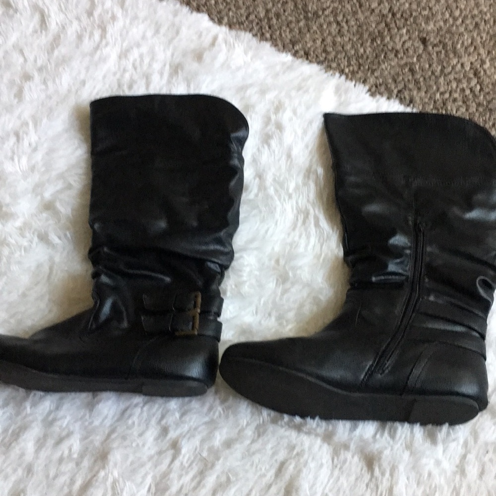 Black boots